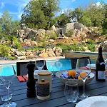 Villa-Piscine-Climatisation-BBQ-Proche Plage de Palombaggia